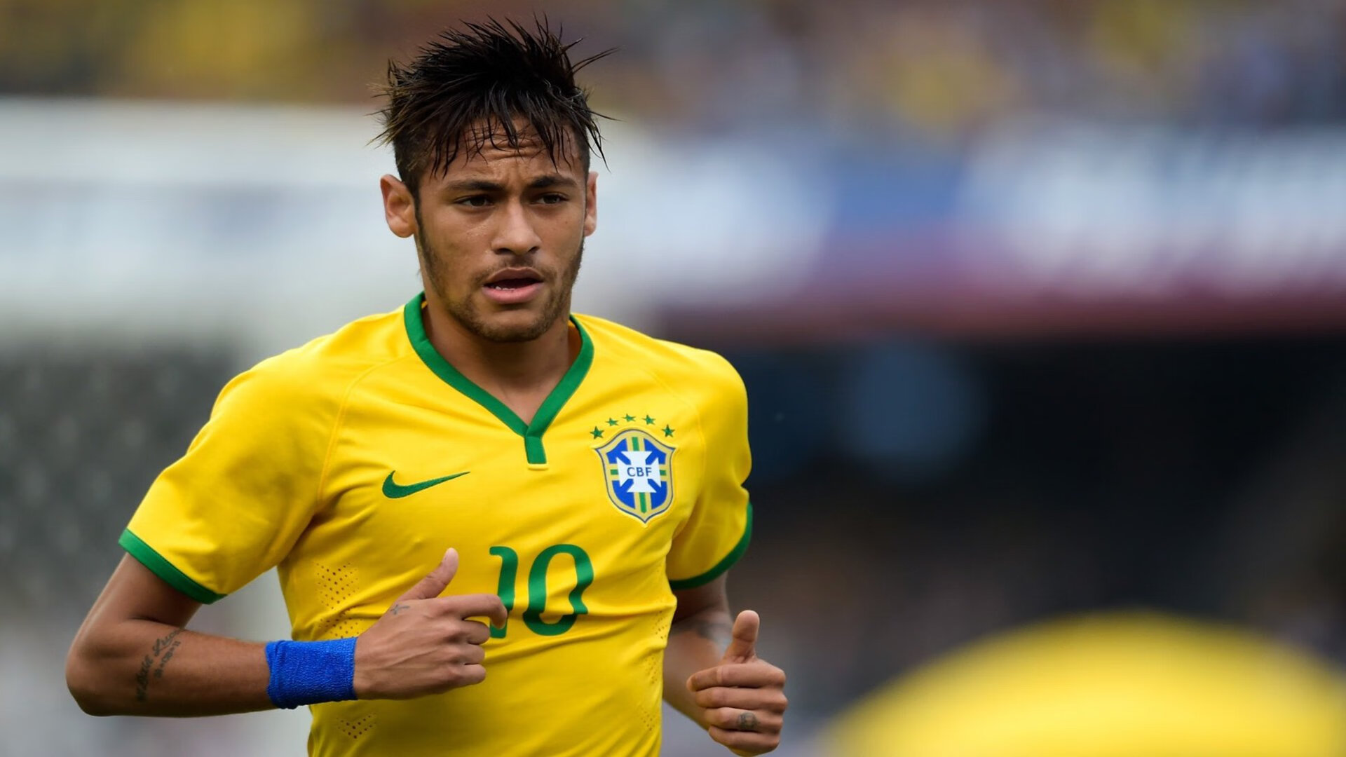 澳大利亚橄榄球赛事直播量创新高,一场令人激动的澳式橄榄球比赛